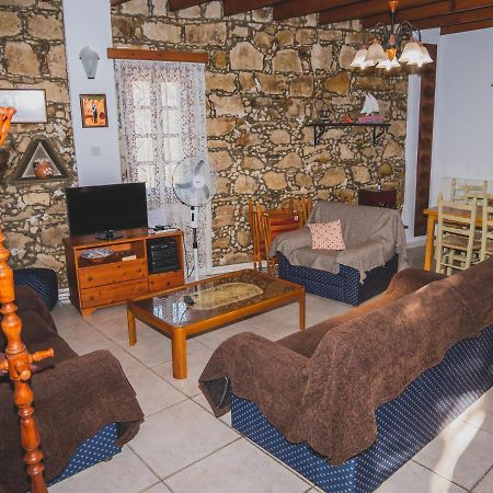 Revecca House Villa Agios Mamas Eksteriør billede