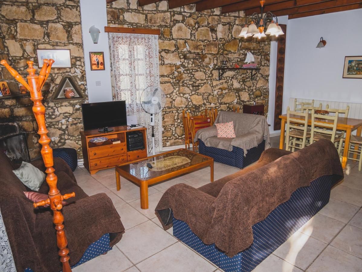 Revecca House Villa Agios Mamas Eksteriør billede