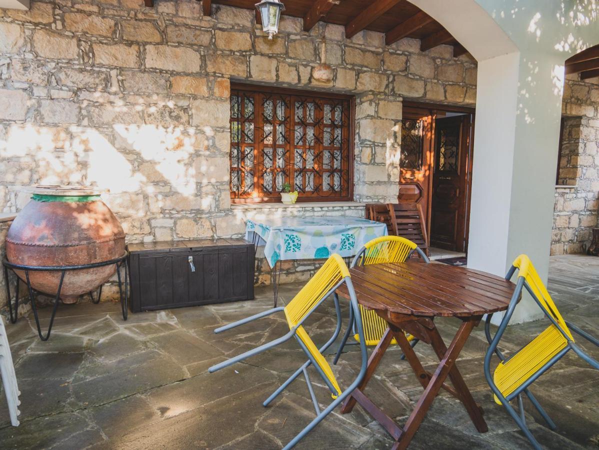 Revecca House Villa Agios Mamas Eksteriør billede