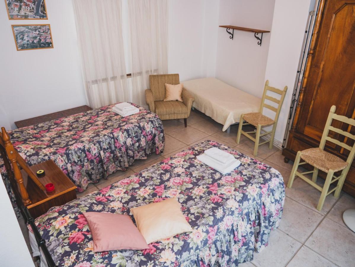 Revecca House Villa Agios Mamas Eksteriør billede