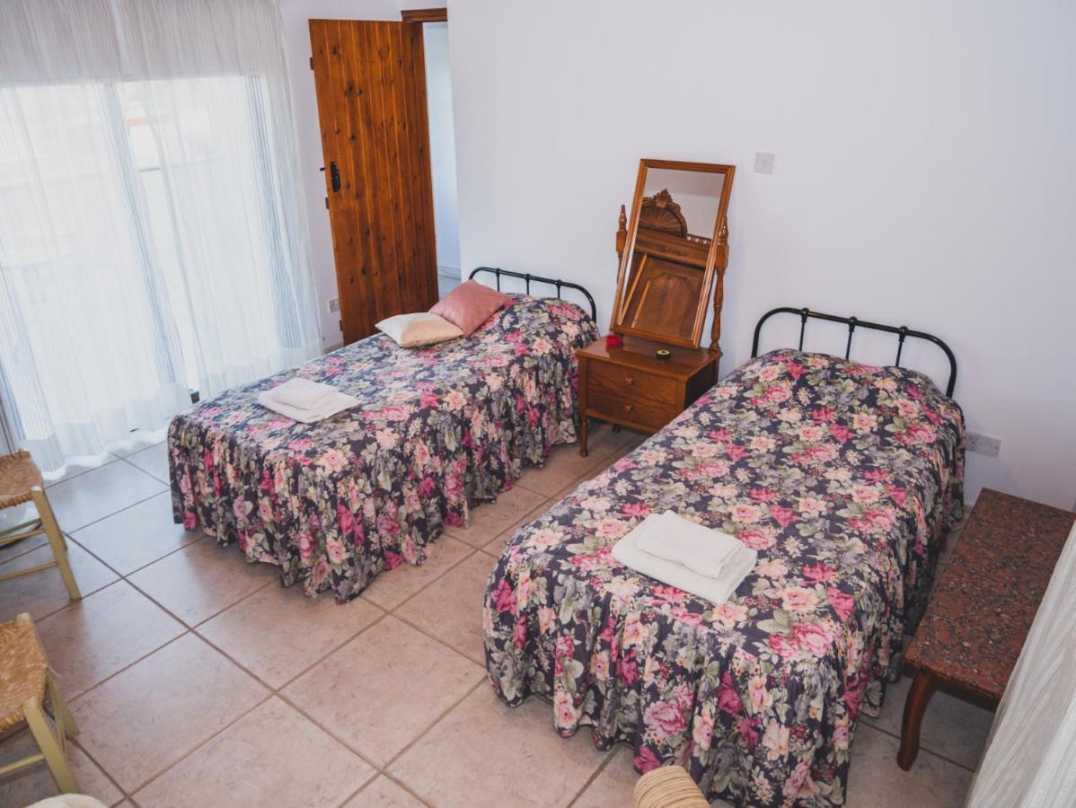 Revecca House Villa Agios Mamas Eksteriør billede