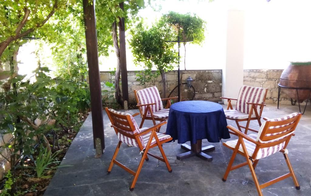Revecca House Villa Agios Mamas Værelse billede